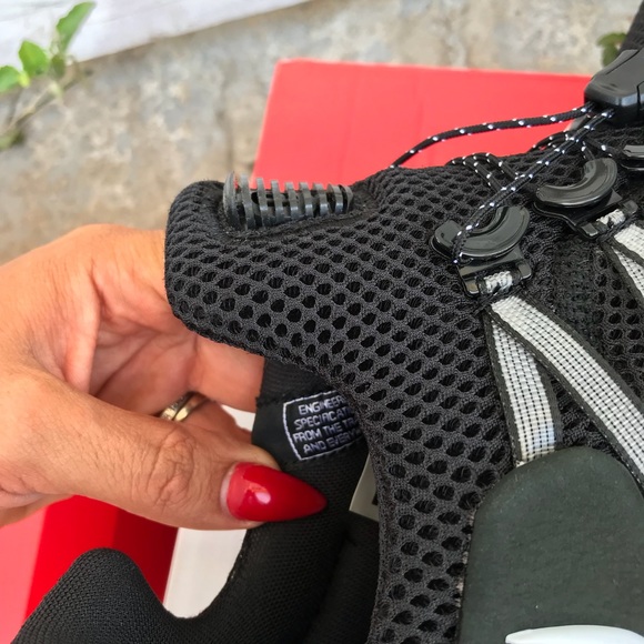 NIKE AUTHENTIC MENS SHOX New - Picture 7 of 8